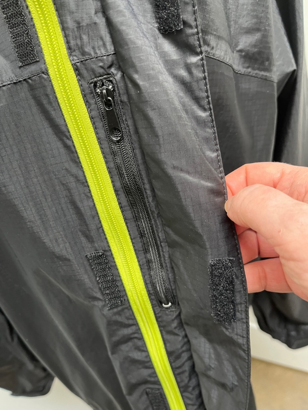 HI-TEC Rainwear Packable Lightweight Waterproof - Picture 3 of 14